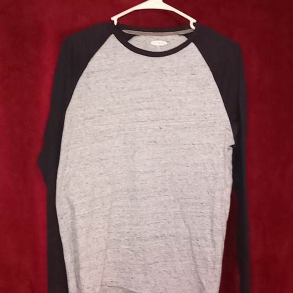 Bundle old navy long sleeve tees - Picture 5 of 5